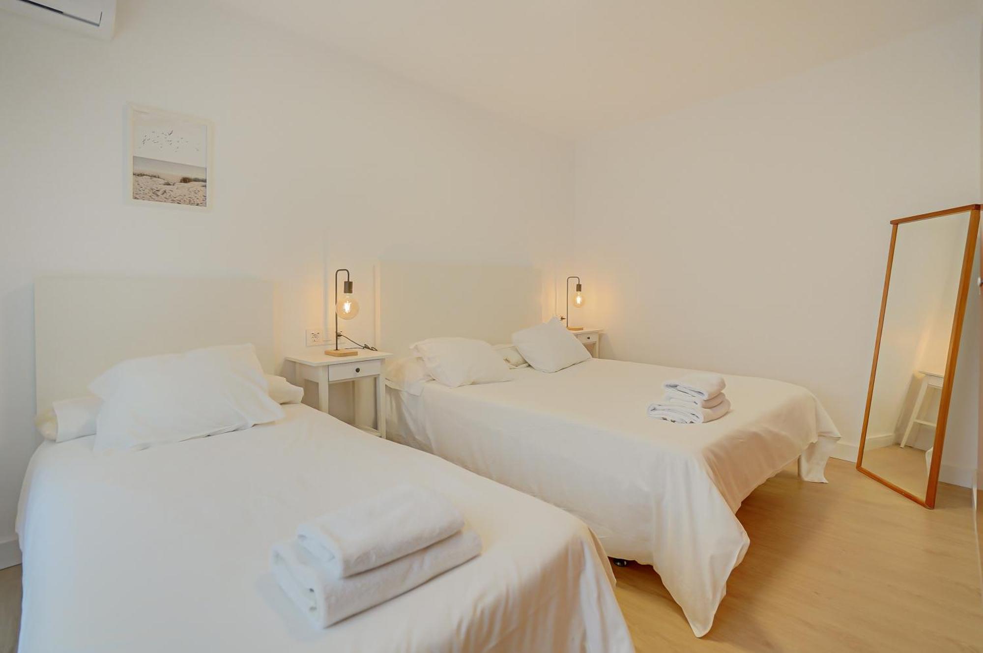 יורט דה מאר Hostal Y Apartamento Moli De Mar מראה חיצוני תמונה