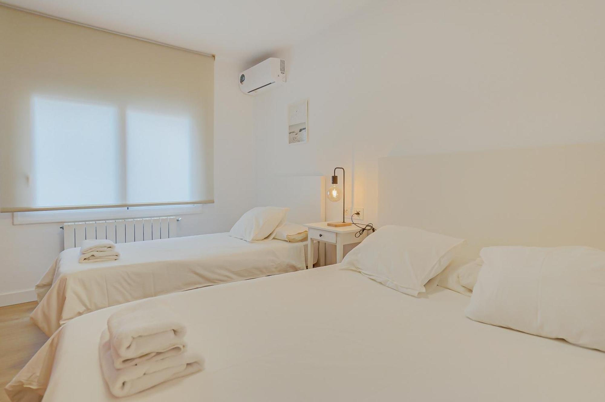 יורט דה מאר Hostal Y Apartamento Moli De Mar מראה חיצוני תמונה