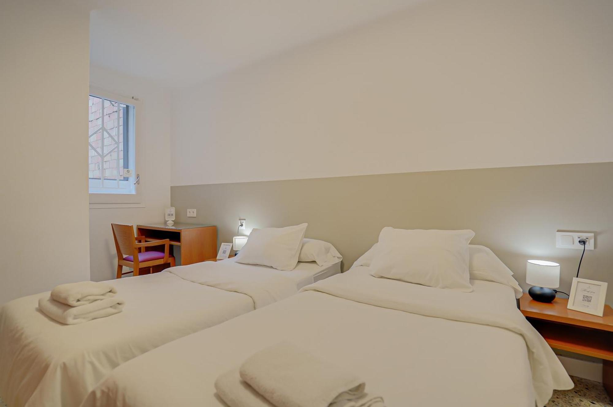 יורט דה מאר Hostal Y Apartamento Moli De Mar חדר תמונה